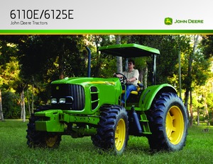 Traktory z napędem 4WD John Deere 6110 E