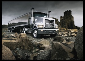 Ciągniki siodłowe Mack TRIDENT Day Cab MP8 6x4