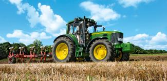 Traktory z napędem 4WD John Deere 6130