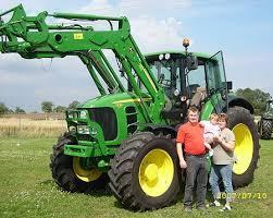 Traktory z napędem 4WD John Deere 7530 E Premium