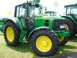 Traktory z napędem 4WD John Deere 6830 Premium