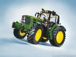 Traktory z napędem 4WD John Deere 6930 Premium