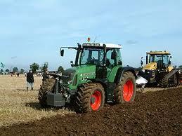 Traktory z napędem 4WD Fendt 714 Vario