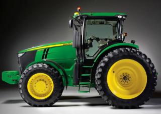 Traktory z napędem 4WD John Deere 7310R