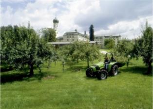 Traktory z napędem 4WD DEUTZ-FAHR Agrolux 75