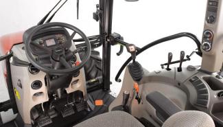 Traktory z napędem 4WD Case IH Farmall 65 C Rops Komfort
