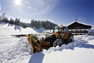 Traktory z napędem 4WD Lindner Geotrac 124