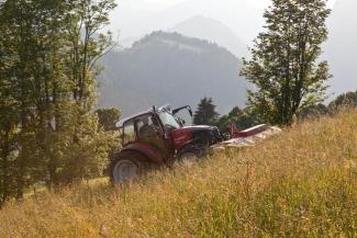 Traktory z napędem 4WD Lindner Geotrac 84