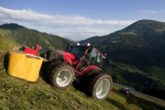 Traktory z napędem 4WD Lindner Geotrac 84