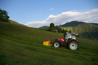 Traktory z napędem 4WD Lindner Geotrac 84
