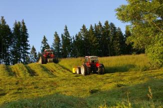Traktory z napędem 4WD Lindner Geotrac 84