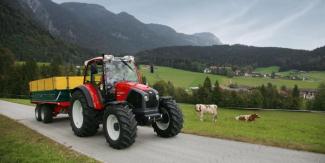 Traktory z napędem 4WD Lindner Geotrac 94