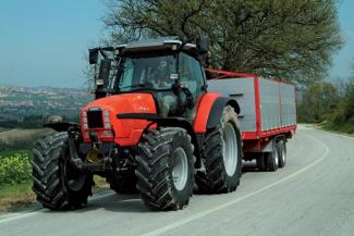 Traktory z napędem 4WD SAME Iron 115 DCR