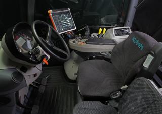 Traktory z napędem 4WD Kubota M7151