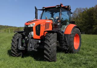 Traktory z napędem 4WD Kubota M7151