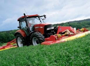 Traktory z napędem 4WD Case IH Maxxum 140 Basis EHR