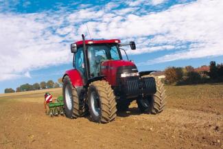 Traktory z napędem 4WD Case IH Maxxum 140 Basis EHR