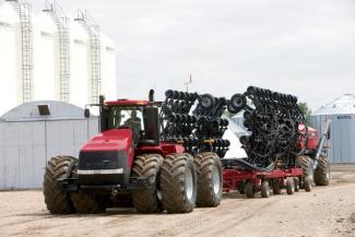 Traktory z napędem 4WD Case IH Steiger 400