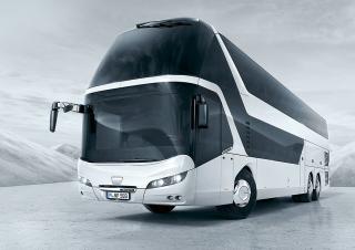 Autobusy Autokary turystyczne Neoplan Skyliner