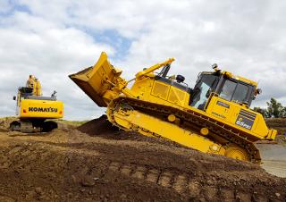 Buldożery Komatsu D65EXi-18E0