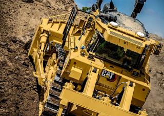 Buldożery Caterpillar D8