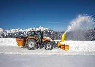 Traktory z napędem 4WD Steyr 4105 Kompakt Hilo Profi