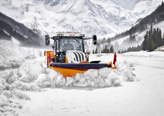Traktory z napędem 4WD Steyr 4130 Expert CVT 