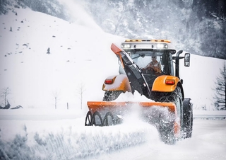 Pojazdy Ciągniki kompaktowe Steyr 4145 Profi CVT Basis