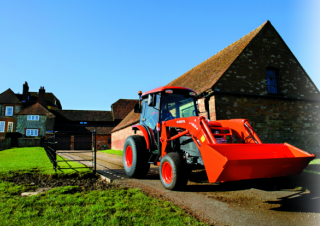 Pojazdy Ciągniki kompaktowe Kubota L2421 DW