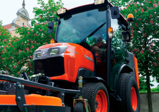 Pojazdy Ciągniki kompaktowe Kubota ST371-C