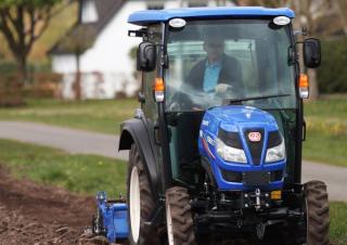 Pojazdy Ciągniki kompaktowe Iseki TG 6370