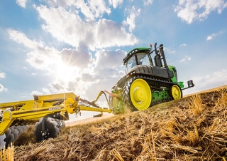 Ciągniki na gąsienicach gumowych John Deere 9470RT