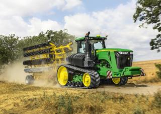Ciągniki na gąsienicach gumowych John Deere 9470RT