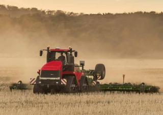 Ciągniki na gąsienicach gumowych Case IH Quadtrac 470