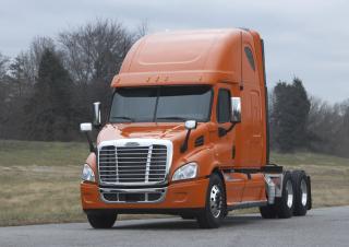 Samochody ciężarowe Ciągniki siodłowe Freightliner Cascadia 113 72 XT Cummins X15