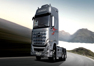 Samochody ciężarowe Ciągniki siodłowe Hyundai Commercial Vehicles H380.64 D6CC41