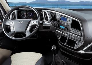 Samochody ciężarowe Ciągniki siodłowe Hyundai Commercial Vehicles H420.42 D6CA41