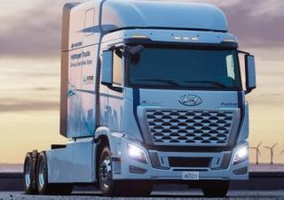 Samochody ciężarowe Ciągniki siodłowe Hyundai Commercial Vehicles XCIENT Fuel Cell Tractor