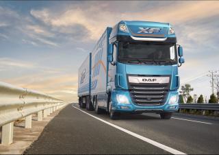 Samochody ciężarowe Ciągniki siodłowe DAF XF 450 FT