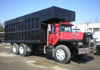 Samochody ciężarowe Ciągniki siodłowe ze sztywnym podwoziem Mack DM-800ST CA492 Cummins NTC 300 6x4