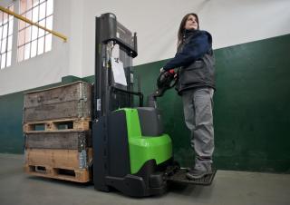 Wózki podnośnikowe Wózki paletowe elektryczne Cesab S 214 S