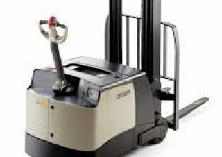 Wózki podnośnikowe Wózki paletowe elektryczne Crown SHC 5540-25 TT