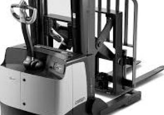 Wózki podnośnikowe Wózki paletowe elektryczne Crown SHR 5520-25 TT