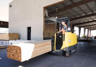 Wózki widłowe boczne Elektryczne wózki widłowe boczne Combi-Lift Combi 2500 MR 1