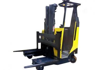Wózki widłowe boczne Elektryczne wózki widłowe boczne Combi-Lift Combi 2500 MR 1