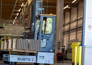 Wózki widłowe boczne Elektryczne wózki widłowe boczne Hubtex Phoenix