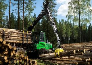 Maszyny leśne Forwardery John Deere 1110 G