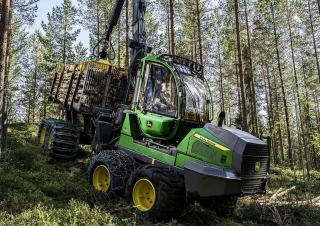 Maszyny leśne Forwardery John Deere 910 G