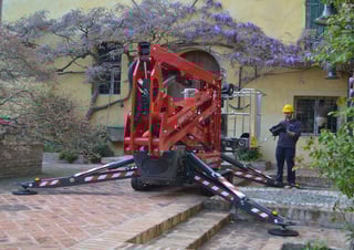 Podnośniki koszowe przegubowe Gąsienicowe, przegubowe podnośniki koszowe Hinowa Lightlift 15.70 Performance IIIS