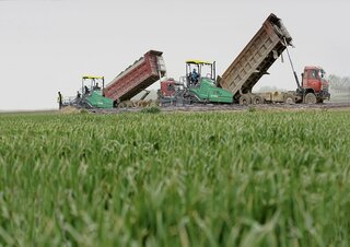 Gąsienicowe rozściełacze asfaltu Vögele SUPER 1880 L